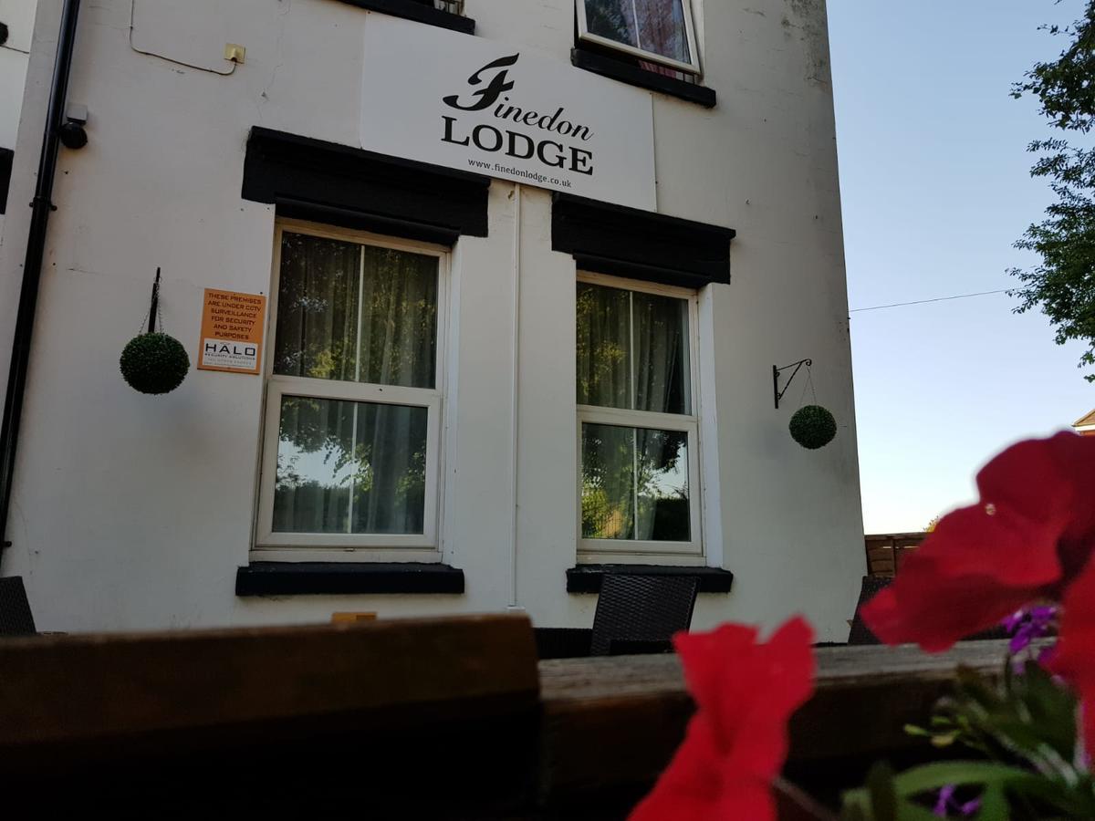 Finedon Lodge Wellingborough Exterior foto